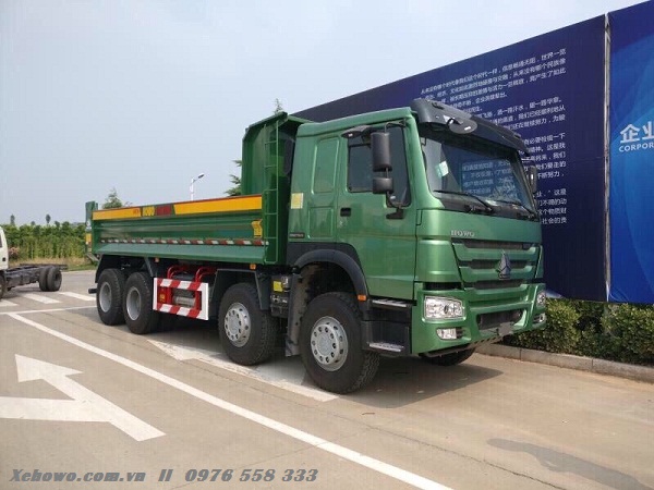 giá xe ben howo 4 chân cấu hình đầy đủ.